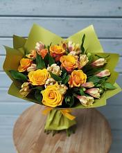 Букет цветов из:  Альстромерии и Розы в Дружной Горке