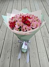 Букет цветов из:  Альстромерии в Дружной Горке