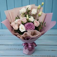 Букет цветов из:  Розы и Лизиантусы в Дружной Горке