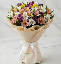 Букет цветов из:  Альстромерии в Дружной Горке