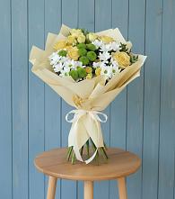 Букет цветов из:  Хризантемы и Розы в Дружной Горке