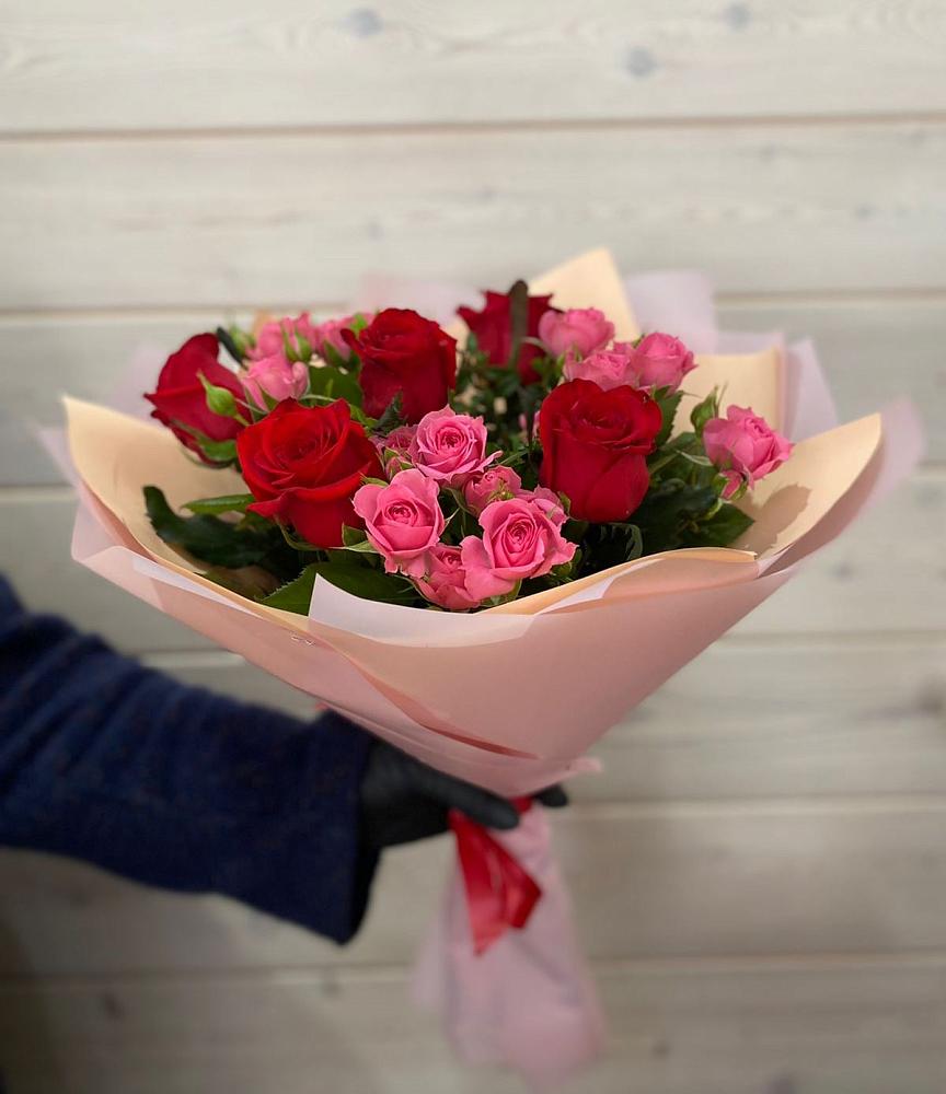 Букет цветов из: Розы в Дружной Горке