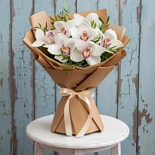 Букет цветов из:  Орхидеи и Розы в Дружной Горке